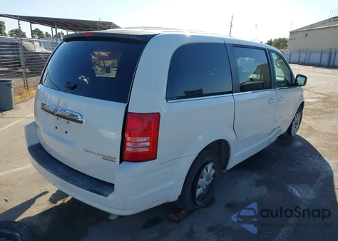 2010 Chrysler Town & Country Lx из США, поврежденный, VIN 2A4RR4DE3AR178304